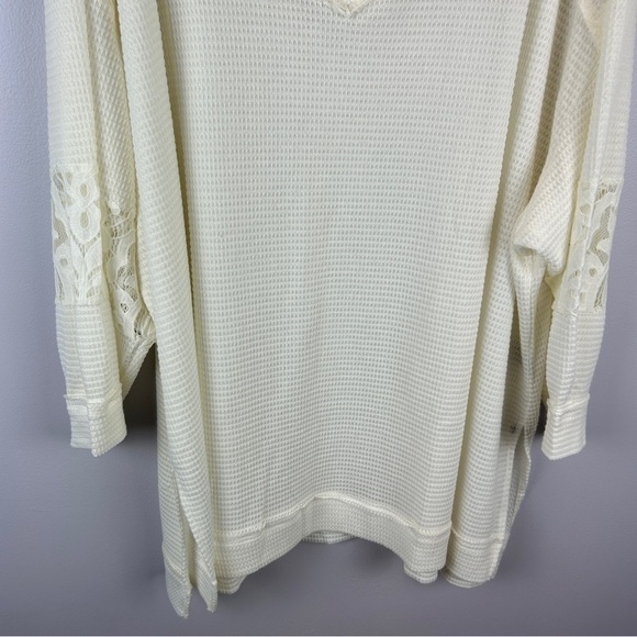 Torrid Neutral Waffle V-Neck Lace Inset Sweatshirt 6X NWT - Picture 6 of 16